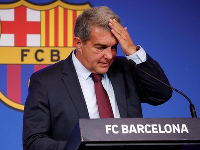 Las figuras que todavía no firmaron su renovación y podrían marcharse del Barcelona