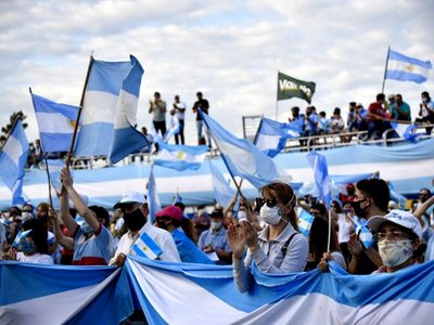 La oposición convocó a un nuevo banderazo para este 12 de Octubre