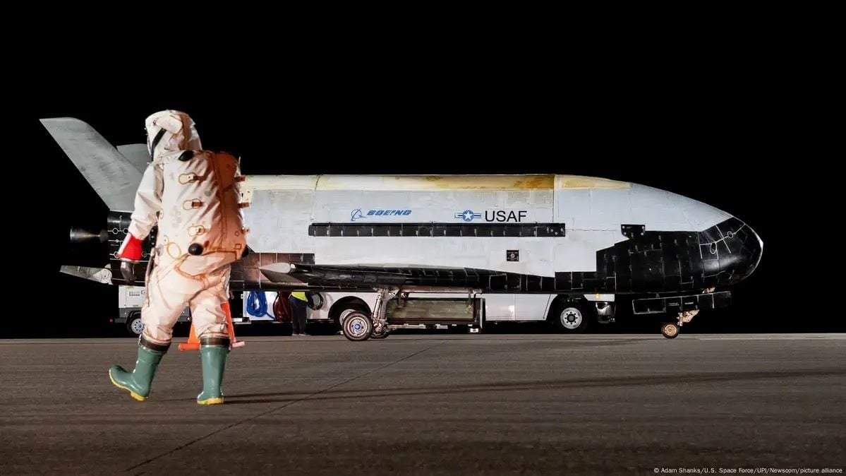 El vehículo de pruebas orbitales X-37B.