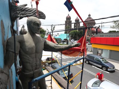 Una escuela mexica en la fachada de una casa en Ciudad de México