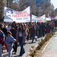 Denunciaron que el Gobierno ingresó a la planta funcional de las escuelas y aplicaron descuentos masivos por hacer paro