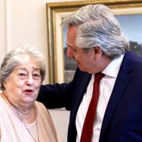 "Estamos completamente de acuerdo con lo que dijo el señor Presidente", respaldó Hebe de Bonafini