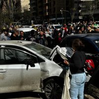 Pánico en Córdoba: un automóvil se subió a la vereda en pleno centro y causó múltiples heridos