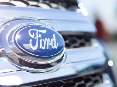 Ford advierte que ciertas camionetas SUV pueden incendiarse