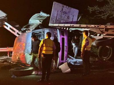 Accidente en la Autopista del Sol deja siete muertos y tres heridos