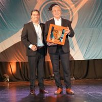 Zapala presentó de manera oficial la bandera elegida para simbolizar la identidad de la localidad