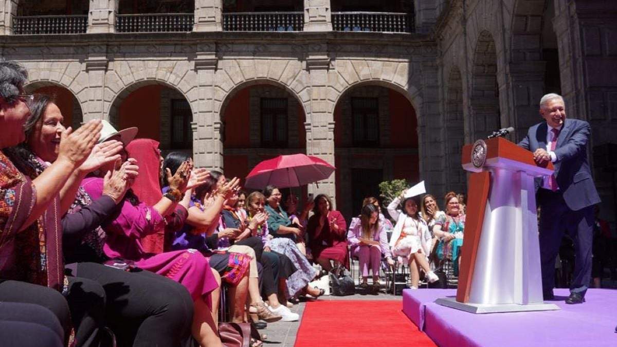 Una de las imágenes de la ceremonia en Palacio Nacional compartidas por la historiadora, quien no asistió