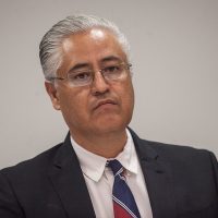 Juez concede amparo al rector de la UAEM y a su esposa