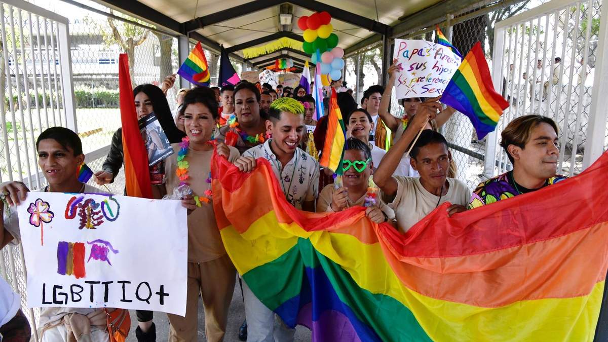 Celebración del orgullo LGBTIQ+ en el Reclusorio Oriente