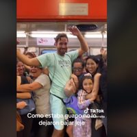 Esta fue la reacción de pasajeras cuando un extranjero se subió a vagones exclusivos para mujeres