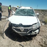 Murió un turista de Buenos Aires al volcar en la Ruta 237 en Piedra del Águila