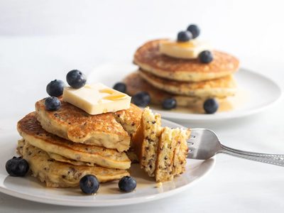 Pancakes de quinoa: sin harina y con una textura increíble, una receta original y saludable para tus desayunos o meriendas