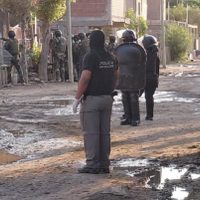 Allanamientos en toma La Familia por una pelea entre hermanos; dos detenidos y balas secuestradas