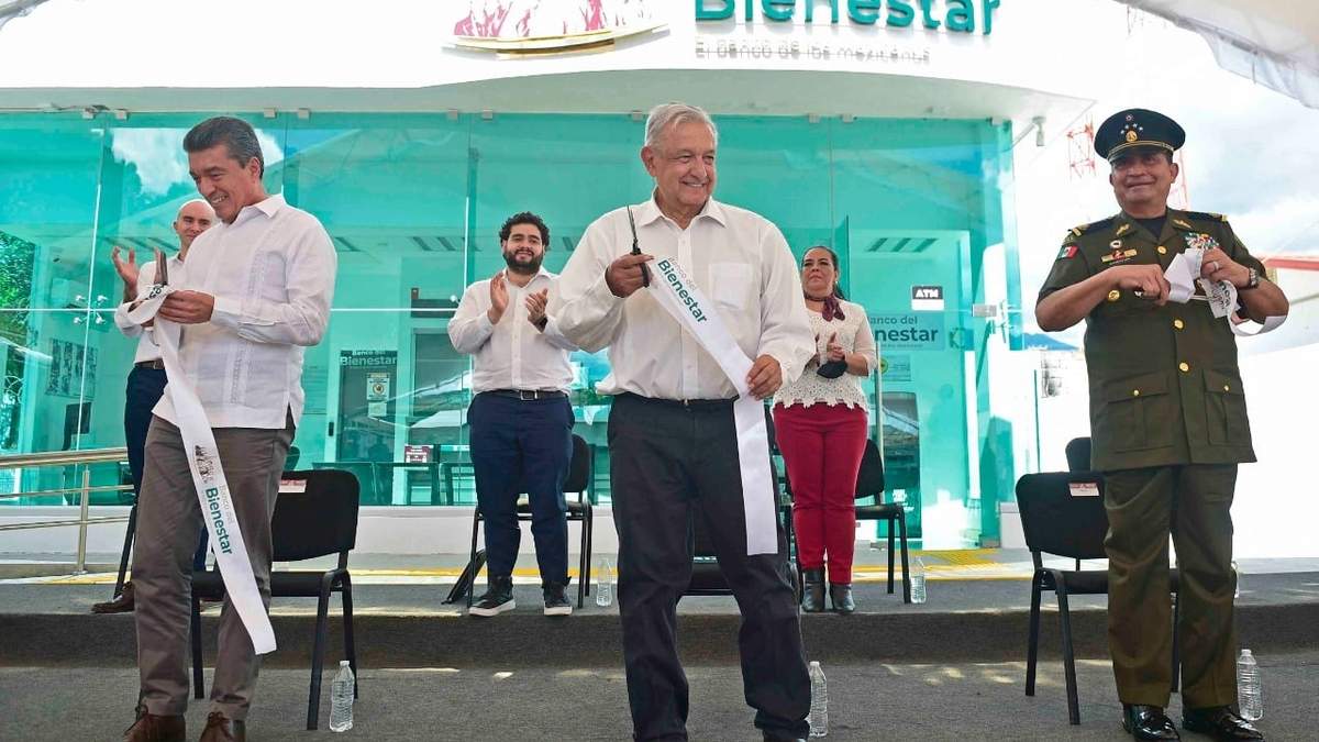 AMLO inaugura un Banco del Bienestar