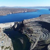 Bajante de los ríos: Dirigentes de UNE piden recuperar el control de las represas