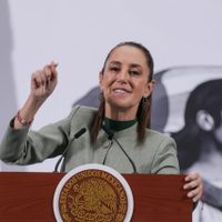 “Es un gran compañero”: esto dijo Sheinbaum sobre Paco Ignacio Taibo II tras controversia