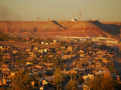 Después de 10 años de espera, vecinos de varias tomas de Neuquén podrán acceder a servicios básicos