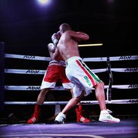 Boxeadores desafían al coronavirus en Michoacán
