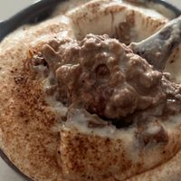 Avena horneada tipo tiramisú: probá el postre más cremoso y exquisito para resolver tu próximo antojito dulce