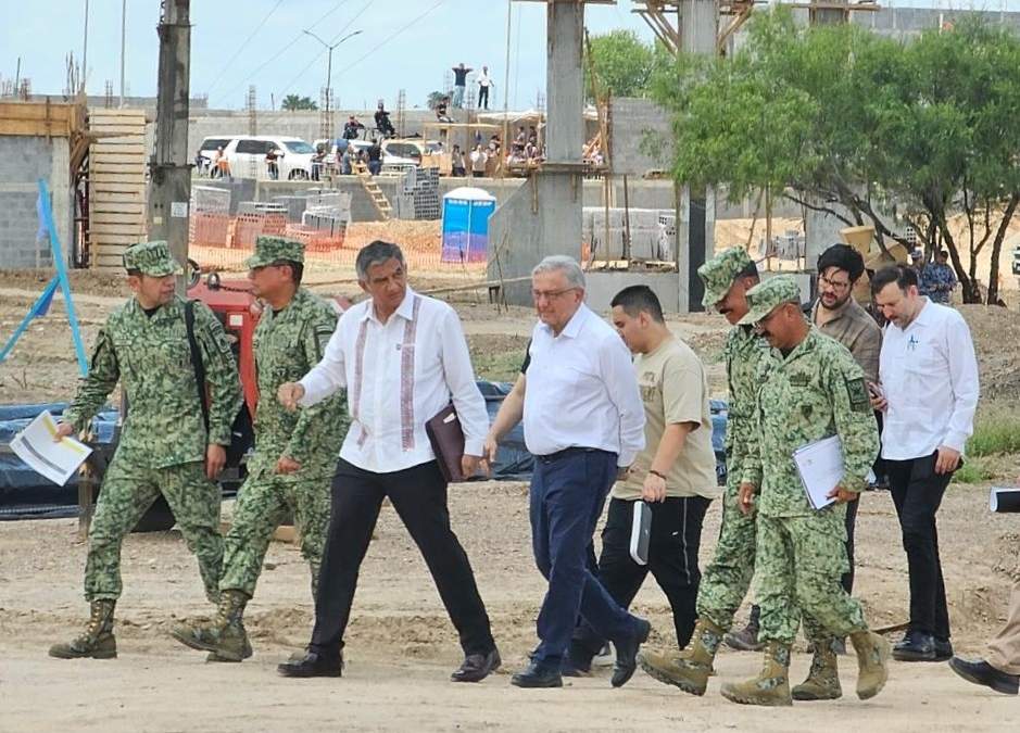 Visita AMLO aduanas de Tamaulipas y anuncia inversión por 10 mil mdp