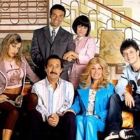 Al parecer, el regreso de "Casados con Hijos" en el teatro deberá esperar
