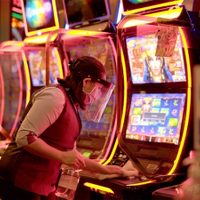 Reabren los casinos y las salas de juego en Neuquén