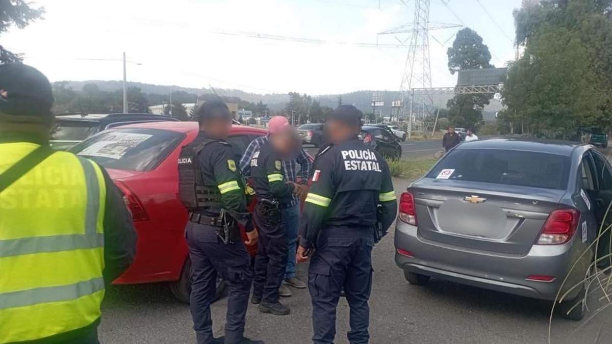 Policías en el lugar de la agresión