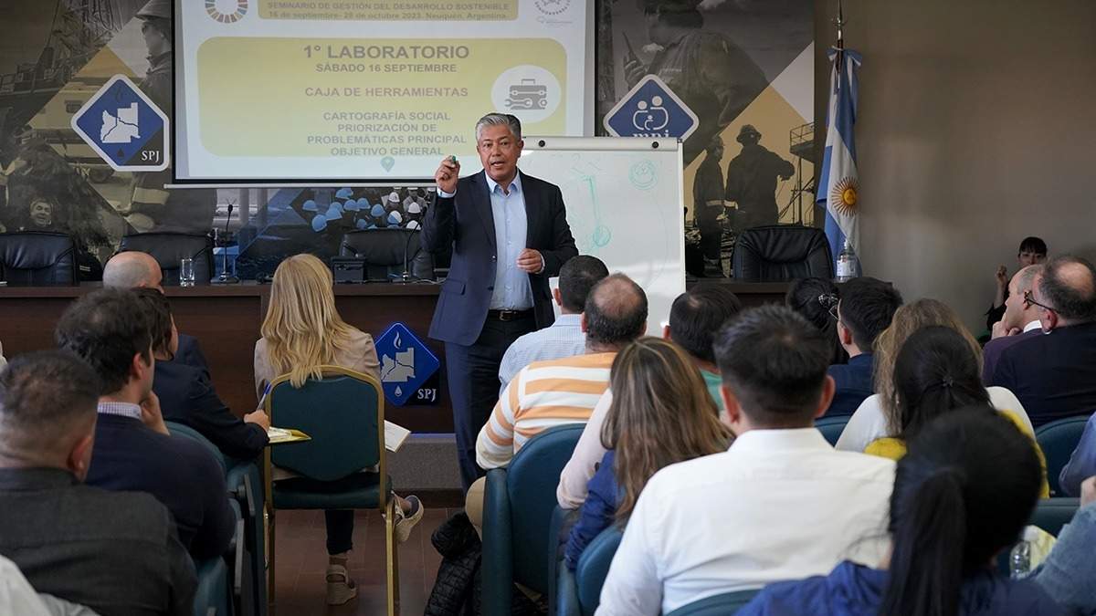 Rolando Figueroa. Fuente: (Prensa Figueroa).