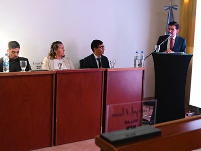 El intendente de Senillosa criticó el proyecto para aumentar el presupuesto del Deliberante