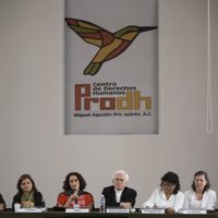 Centro Prodh rechaza de nuevo los señalamientos de AMLO y lanza esta petición a Sheinbaum