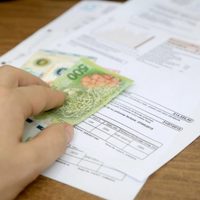 Para no afectar la inflación, el Gobierno podría congelar las tarifas de luz y gas en el invierno