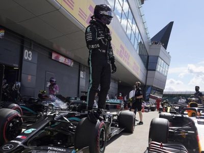 Otra vez lo hizo: Hamilton se adueñó de la pole position en el GP de Gran Bretaña