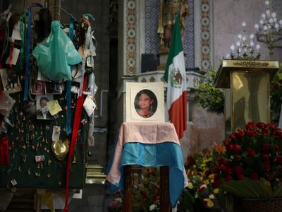 Comunidad LGBTTTI exige justicia a dos años del asesinato de Paola