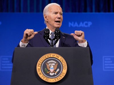 Arrestan a hombre de Florida por amenazas contra el presidente Biden