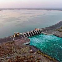 El CEC de Neuquén se opone a que Nación tome el control de las centrales hidroeléctricas