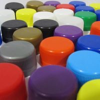 No tires las tapas de las botellas plásticas: hacete este coqueto canasto para guardar tus cosas
