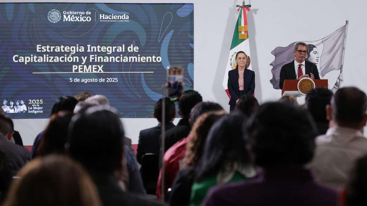 Sheinbaum y Édgar Amador Zamora, titular de la Secretaría de Hacienda y Crédito Público (SHCP) presentaron el plan para Pemex