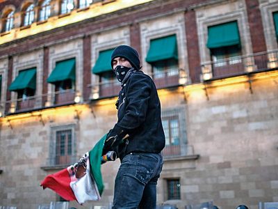 ¡No a la militarización¡, el grito popular que vuelve a ganar la calle