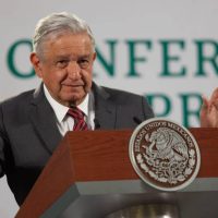 AMLO sobre el apercibimiento del INE: "no sé exactamente en qué consiste lo que están planteando"