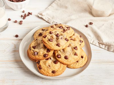 Cookies de chocolate sin harina y con 4 ingredientes: para comer en la merienda y sin culpa