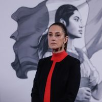 Sheinbaum brinda apoyo a mexicanos que viven en Los Ángeles ante los devastadores incendios