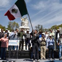 Tras acuerdo de Corral con el gobierno federal, Caravana por la Dignidad marcha en la CDMX