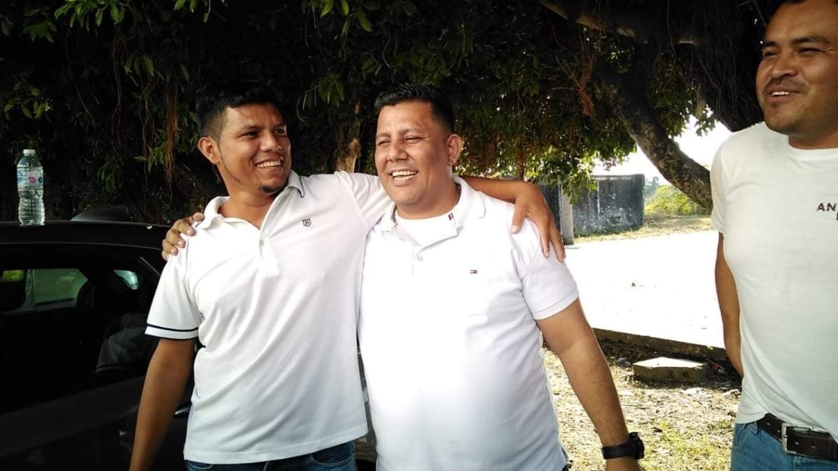 Los protagonistas de "Duda Razonable" al abandonar la prisión