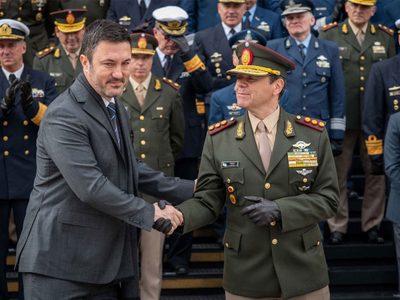Presti: “Las Fuerzas Armadas deben estar a la altura del nuevo rol protagónico del país”