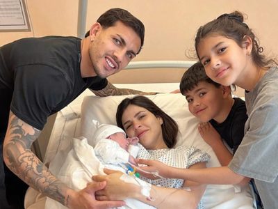 Leandro Paredes fue papá: las felicitaciones de la Scaloneta por el tercer hijo del futbolista