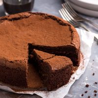 Bizcochuelo de chocolate: la receta fácil, rápida y económica