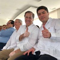 Meade se placea en Quintana Roo al lado de González Canto, señalado por imponer al ahora preso Borge