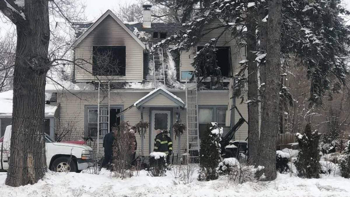 La vivienda incendiada en Des Plaines donde murieron Citlaly Zamudio y sus cuatro hijas