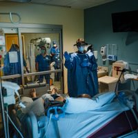 Acelerada curva de contagios en Argentina: se registraron 2.439 nuevos casos y 16 fallecidos