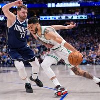 Celtics frenan la reacción de Dallas y acarician el anillo de la NBA